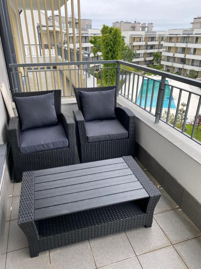 尤斯托尼莫斯基Celebryta - Apartament公寓 外观 照片