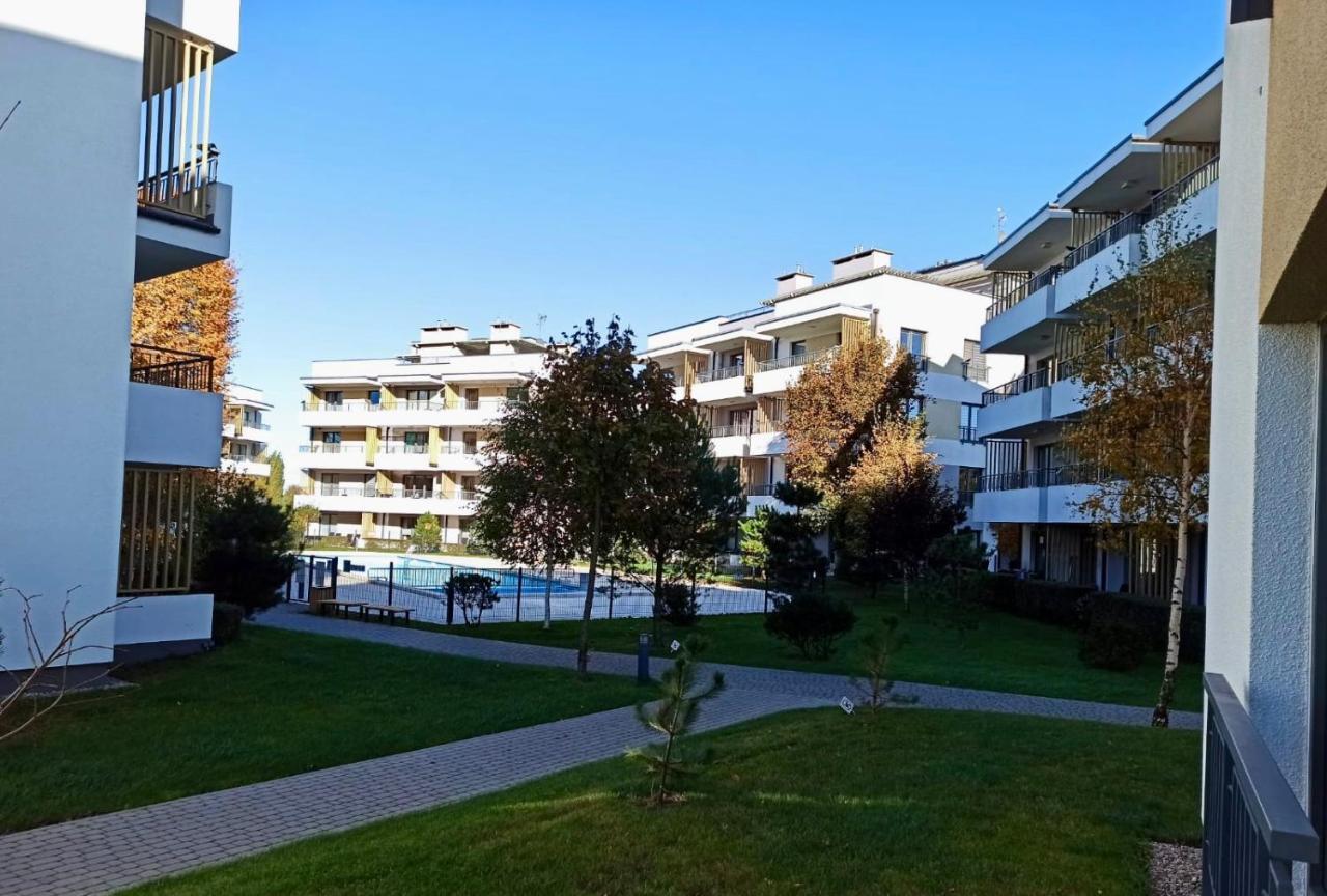 尤斯托尼莫斯基Celebryta - Apartament公寓 外观 照片