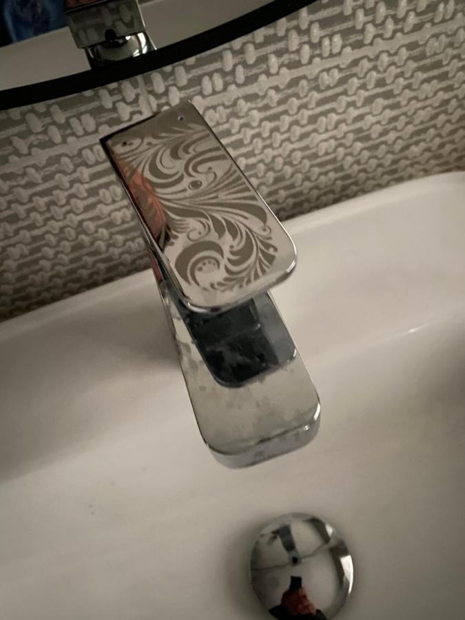 尤斯托尼莫斯基Celebryta - Apartament公寓 外观 照片
